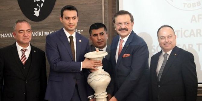 Hisarcıklıoğlu: Mart ayında TOGG arabasını hep beraber göreceğiz