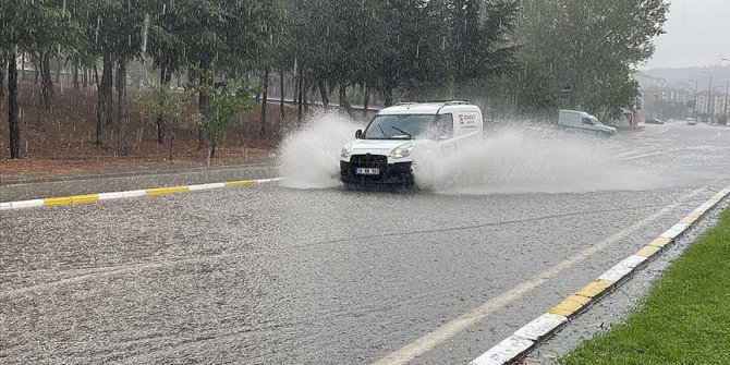 Meteoroloji duyurdu! Kuvvetli geliyor, sel uyarısı