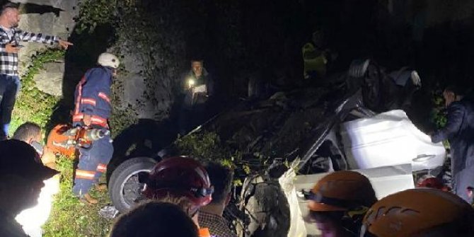 50 metreden şarampole uçan otomobilde bir aile yok oldu: 4 ölü