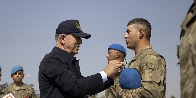 Bakan Akar ve beraberindeki TSK komuta kademesi Isparta'da ziyaretlerde bulundu