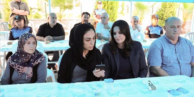 Cumhurbaşkanı Erdoğan, Mersin'de şehit olan polisin eşiyle telefonda görüştü