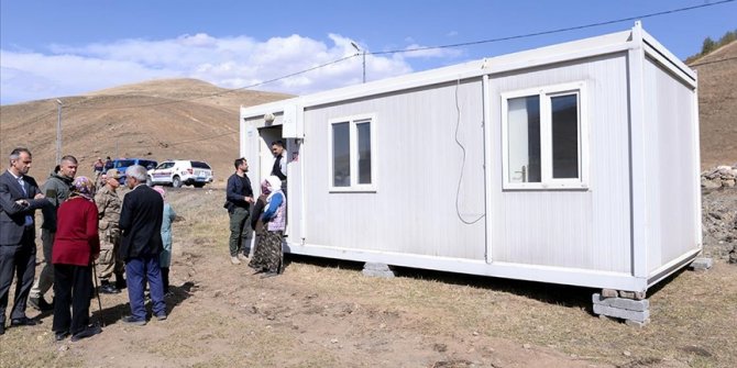 Ardahan'da depremzedeler için konteyner kurulumu başladı