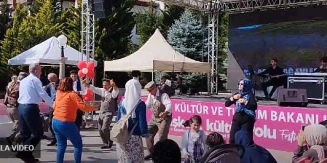 Beypazarlı muhtarlar Hamamarkası'nda kaşıklarla oynadı