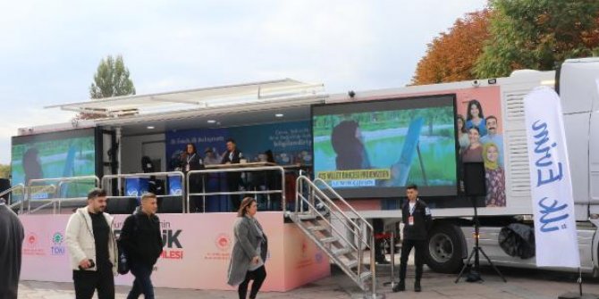 Tanıtım TIR'ı Kızılay Meydanı'nda