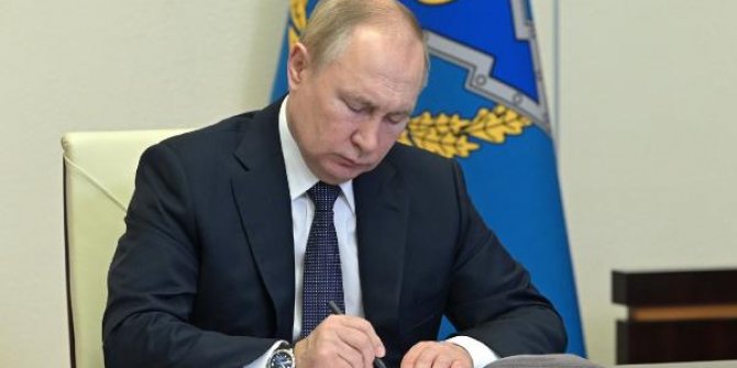 Putin'den sıkıyönetim kararı