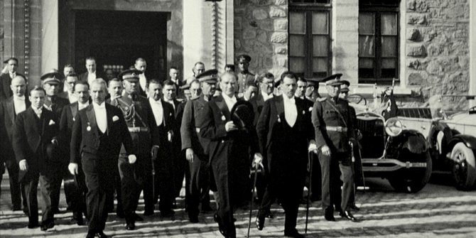 Türkiye Cumhuriyeti 99'uncu yaşını kutluyor