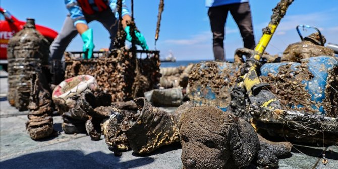 'Sıfır Atık Mavi Hareketi' ile kıyılardan 180 bin ton atık toplandı