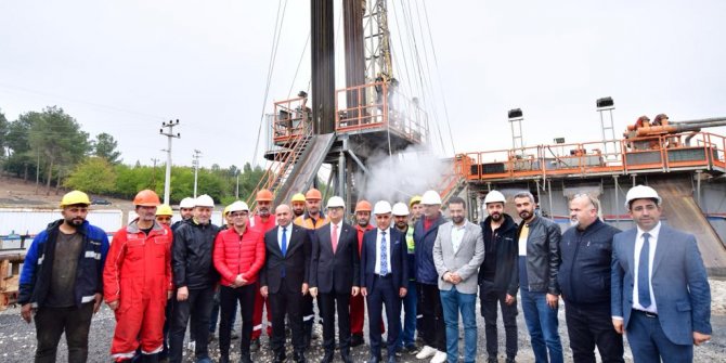 Diyarbakır'da 2 bin metrede jeotermal kaynak suyu bulundu