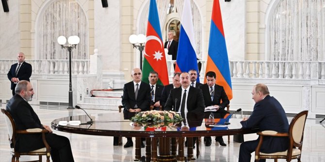 Putin, Aliyev ve Paşinyan Soçi'de bir araya geldi