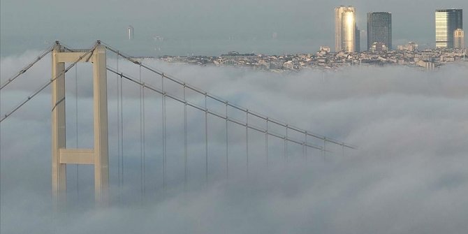 İstanbul'da sis etkili oluyor