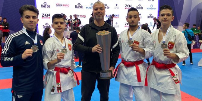 Etimesgut Belediyesi sporcuları karatede dünya 2’liği, judo 64, kick boks 47 madalya kazandılar