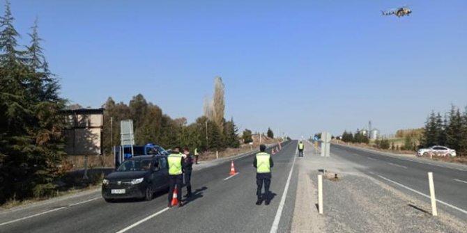 Eskişehir'de helikopterli trafik denetimi; 39 sürücüye para cezası