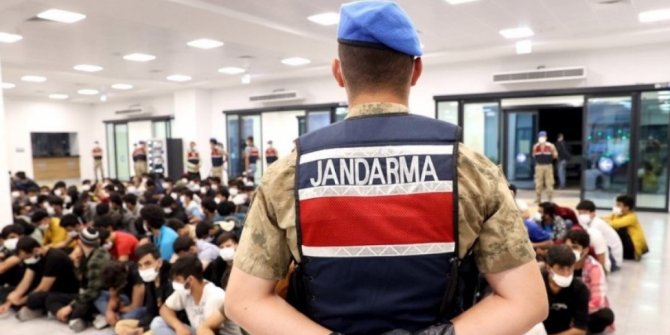 Sınır dışı edilen düzensiz göçmen sayısı açıklandı