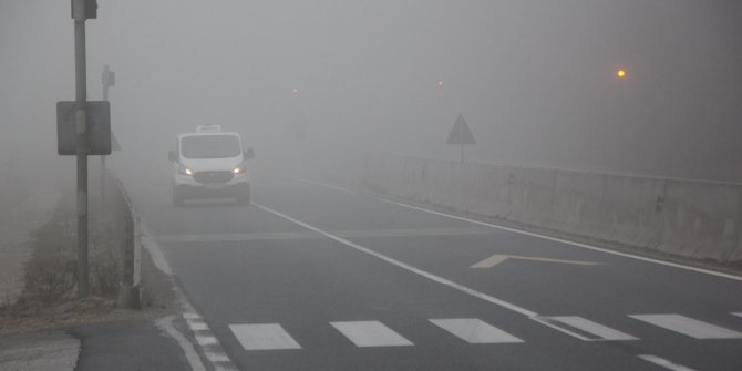 Bolu Dağı geçişinde yoğun sis etkili oluyor