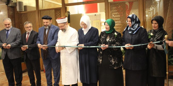 Diyanet İşleri Başkanı Ali Erbaş, 'Esma-i Nebi' sergisinin açılışını yaptı