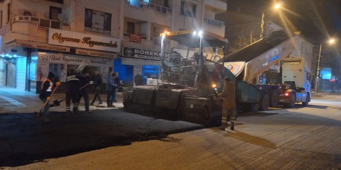 Etimesgut Belediyesi merkez mahallelerde başlattığı asfalt çalışmaları 5 mahalle ve 80 sokakta tamamlandı