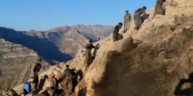 Mağarada sıkıştırılan teröristler teslim oldu