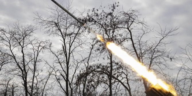 Polonya'nın Ukrayna sınırındaki köye füze düştü