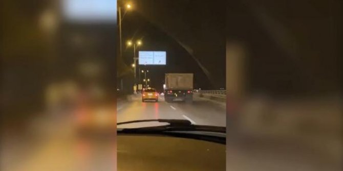Ankara'da kamyoncu ile taksicinin inatlaşması trafikte tehlike yarattı