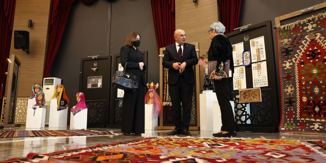 Keçiören Neşet Ertaş Sanat ve Gösteri Merkezi’nde Geleneğin İzleri Karma Sergisi sanatseverleri bekliyor