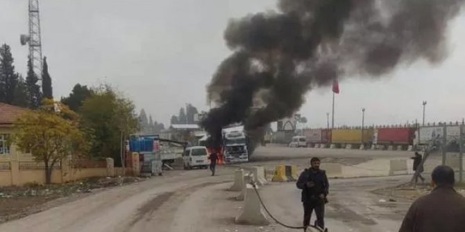 Terör örgütü YPG/PKK'nın Karkamış'a roketli saldırısında 3 kişi hayatını kaybetti