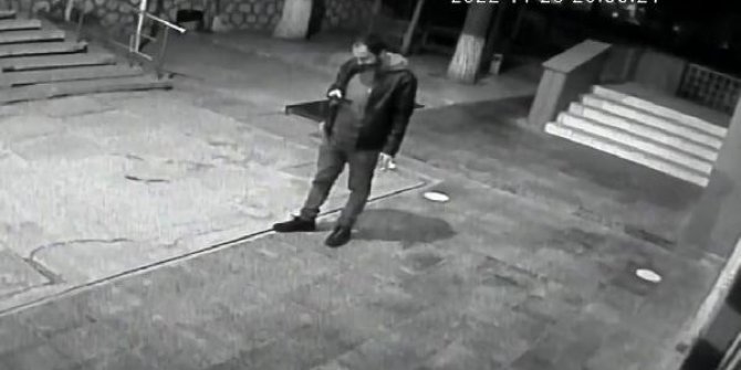 Tiyatro ekibini taşıyan minibüsün kaza öncesi son anları kamerada