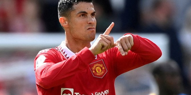 Manchester United, Cristiano Ronaldo ile yollarını ayırdı