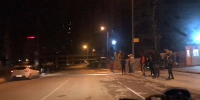 Gölyaka depremiyle sallanan İstanbullular sokaklarda