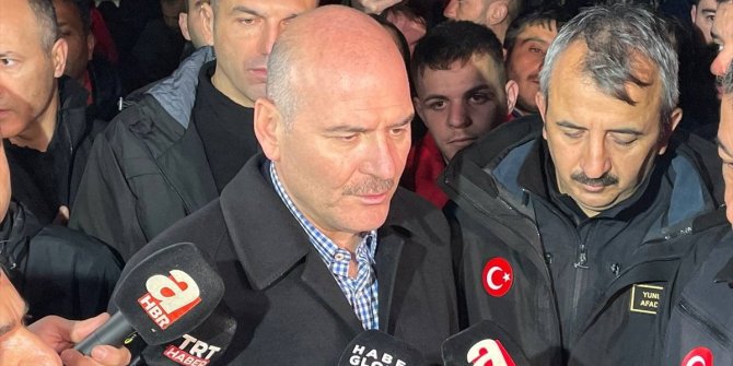 Bakan Soylu: Hasarlı binalara girmeyin