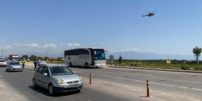 Antalya'da trafik güvenliğini tehlikeye atan 720 sürücüye ceza kesildi