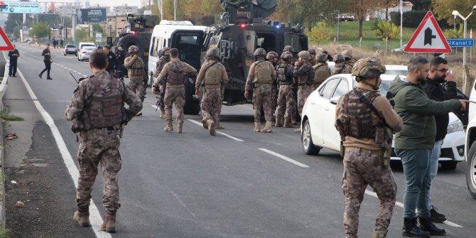 Şanlıurfa'da polis uygulama noktasında silahlı kavga: 2 yaralı, 22 gözaltı