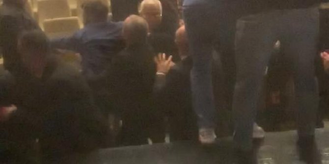 Rize’de, İYİ Parti Kongresi'nde tekmeli yumruklu kavga