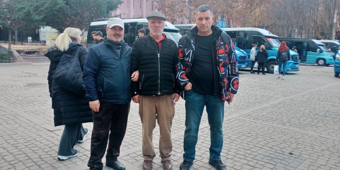 Güven Park Dolmuş Durağı şoförleri durak talep etti