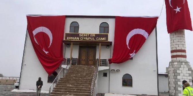 Şehit ailesi, devletin kendilerine ödediği para ile cami ve Kur'an kursu yaptırdı