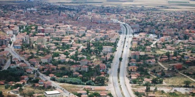 Şereflikoçhisar Belediyesi ihtiyaç sahibi vatandaşlara et ve doğalgaz yardımları yapıyor