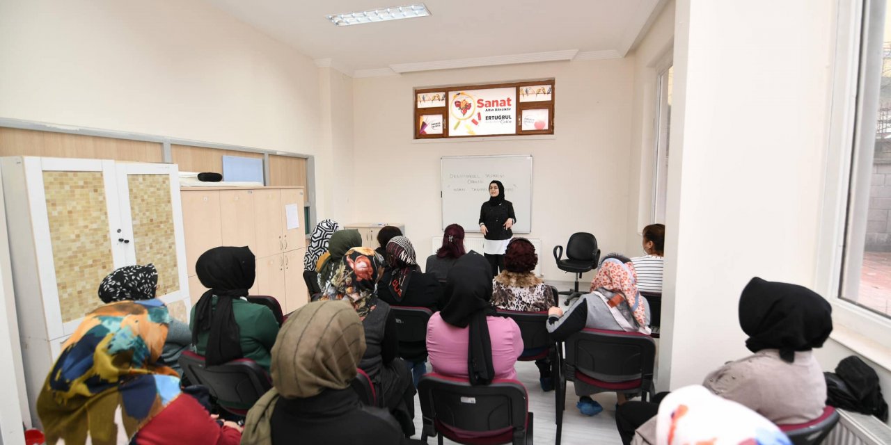 Pursaklar Belediyesi ‘İnsan Tanıma Programı Deneyimsel Tasarım Öğretisi’ semineri verdi