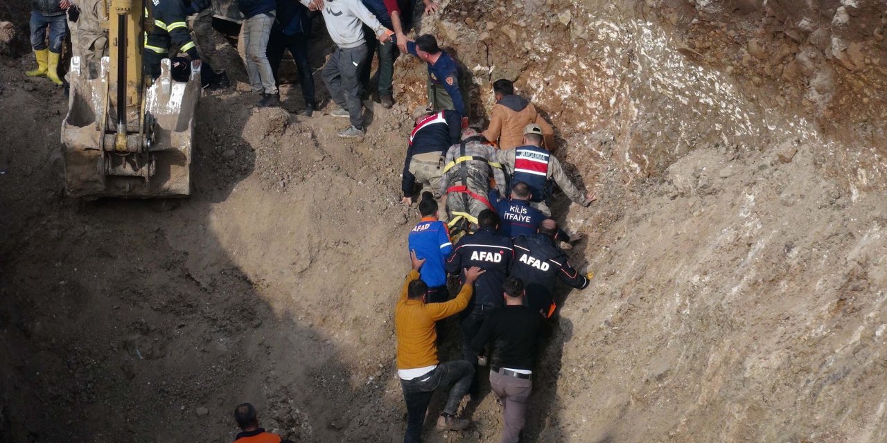 Çöken içme suyu hattında 2 işçi öldü