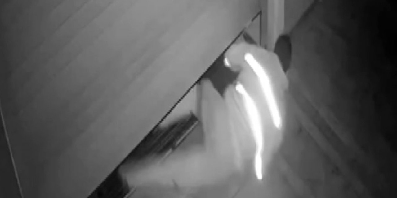 Cami tuvaletinde hırsızlık