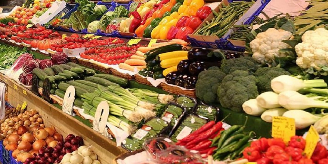 Sofraların vazgeçilmezi sebzelerin Antalya hal fiyatları