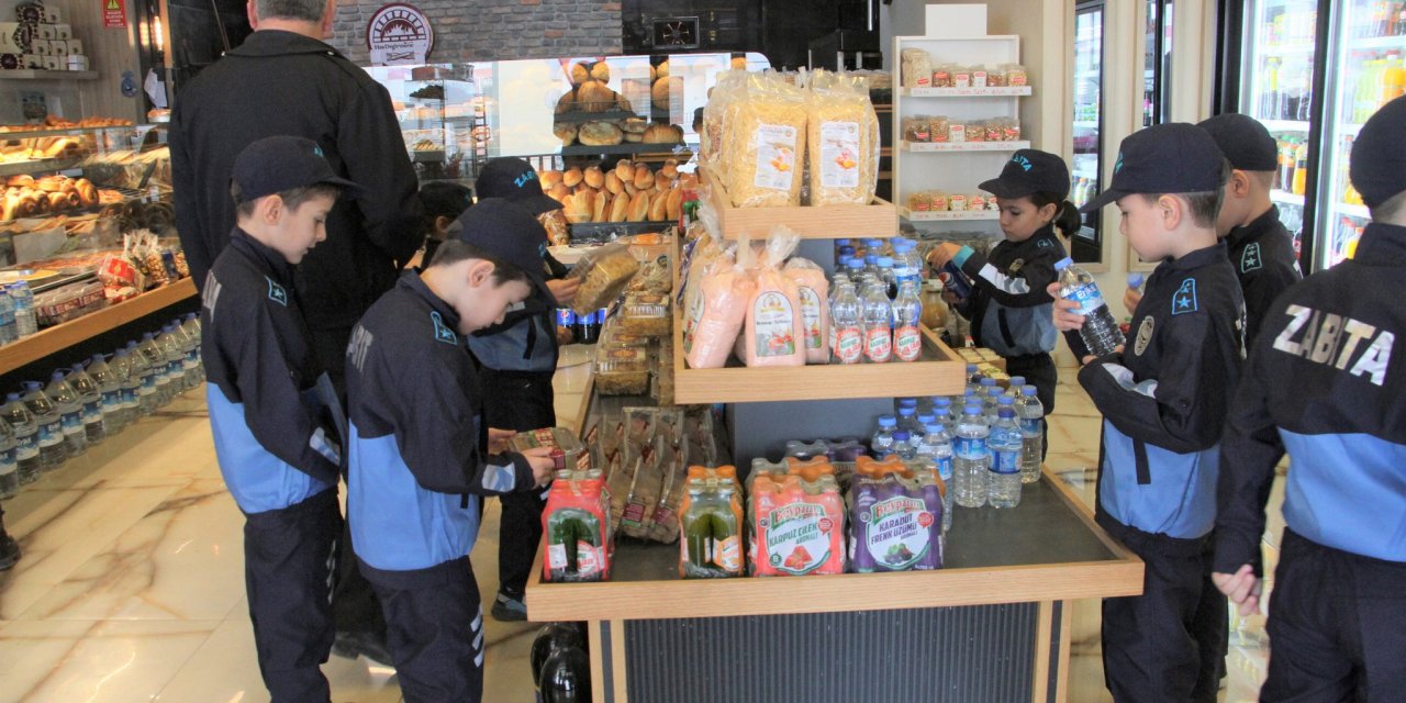 Beypazarı’nda Çocuk Zabıta Ekibi denetimlere katıldı