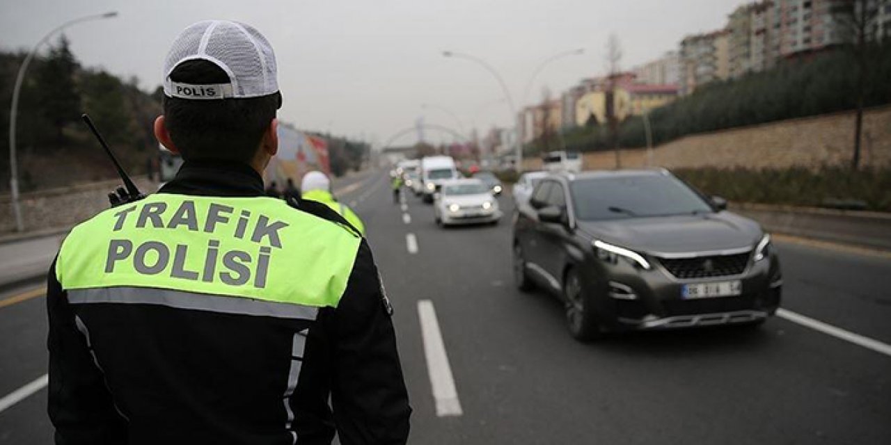 Başkentte yılbaşı sebebiyle bazı yollar araç trafiğine kapatılacak