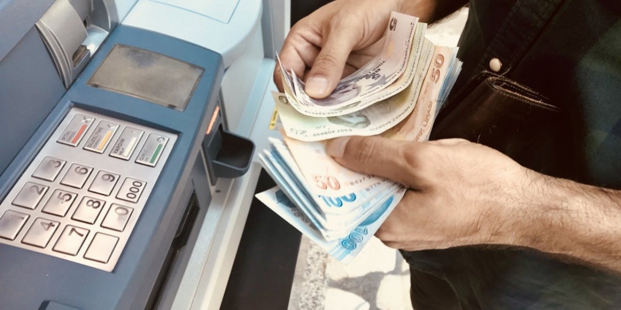 Suruç'ta ATM'den para çekenler gözlerine inanamadı: Hemen Kaymakamı aradılar