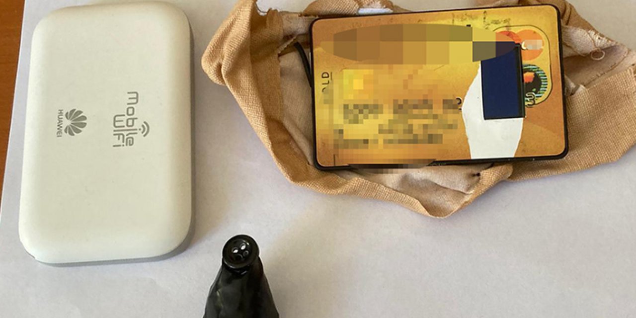 Ehliyet sınavında kopya çekerken yakalandı