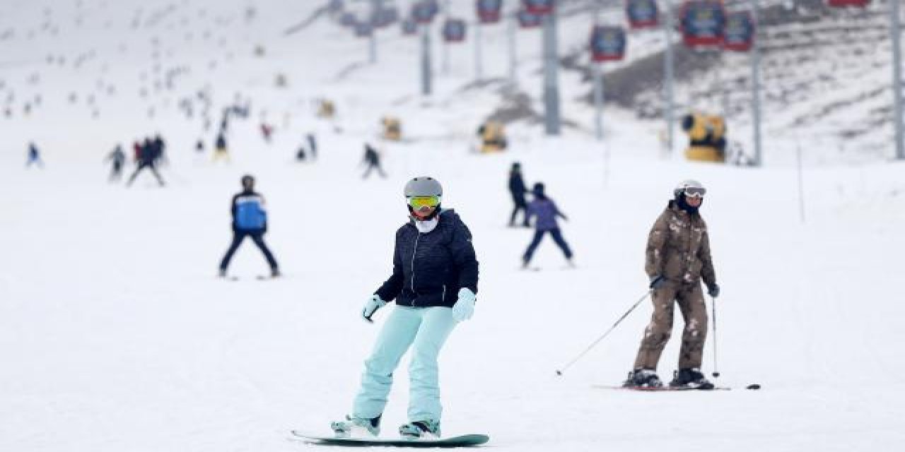 Sömestr kayak tatili ailenizle vakit geçirmek için harika bir seçim - İşte en iyi 5 kayak merkezi