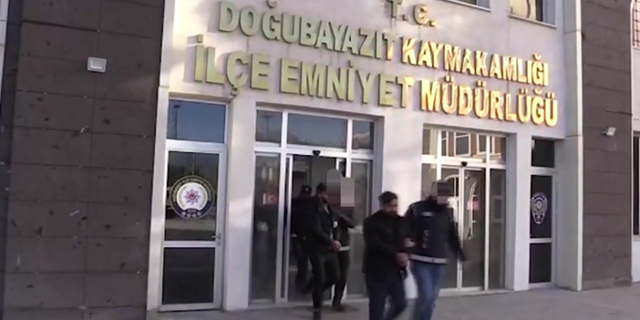 Ağrı’da kaçak göçmen organizatörlerine operasyon