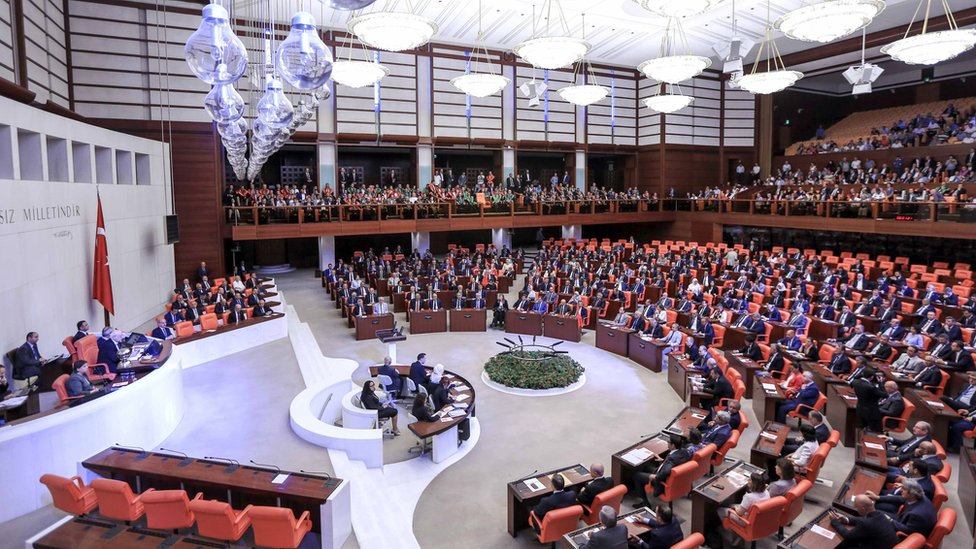 CHP'li Ayhan Barut'un staj ve çıraklık sigortası yasa teklifi Meclis'te görüşülemedi