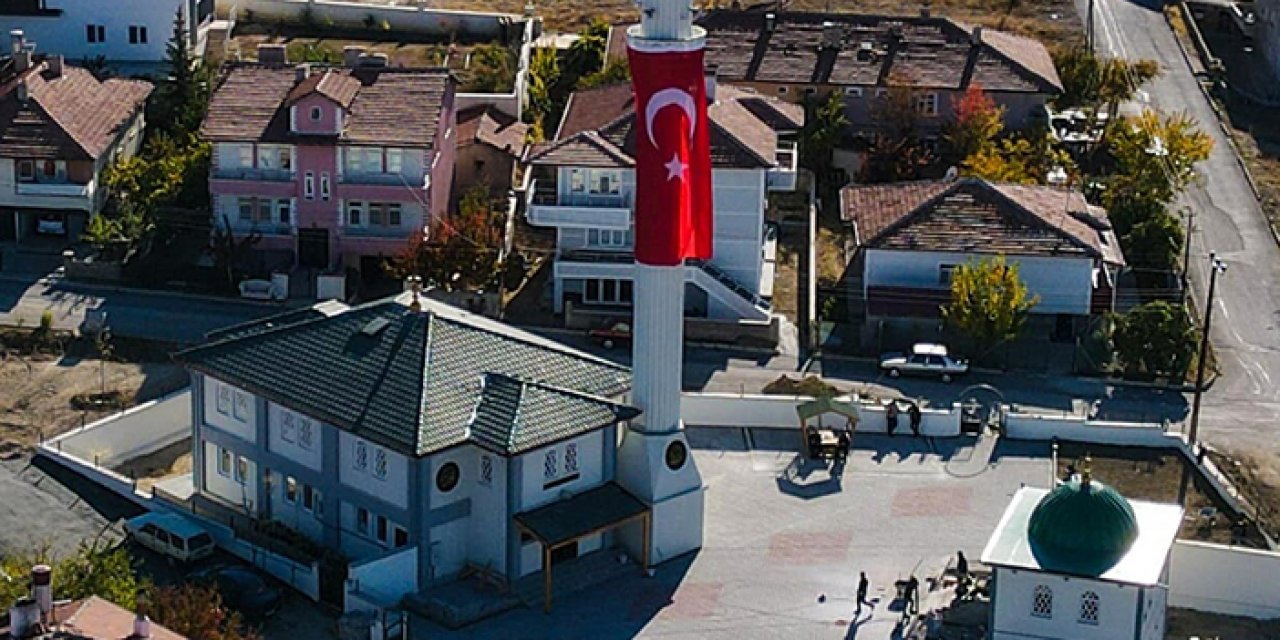 Kurtuluş Mahallesi Muhtarı hizmetleri ile büyük takdir topluyor