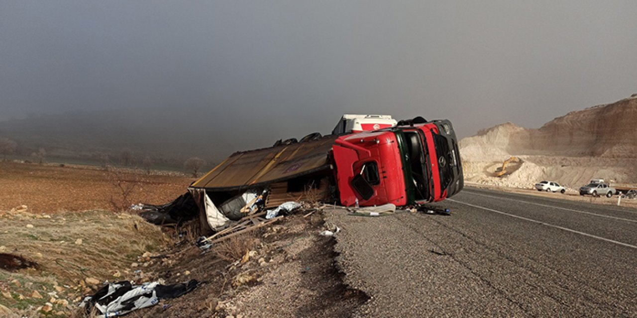 Batman’da TIR devrildi: Şoför yaralı