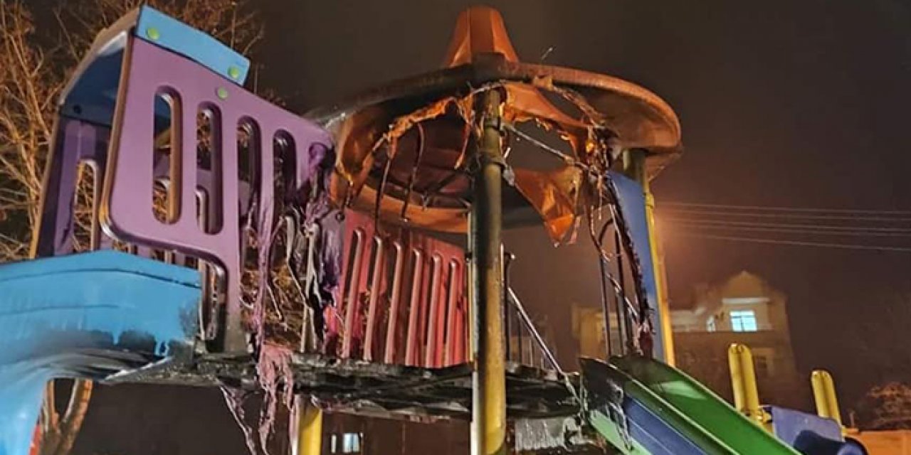 Edirne’de parktaki oyun grupları kimliği belirsiz kişiler tarafından yakıldı