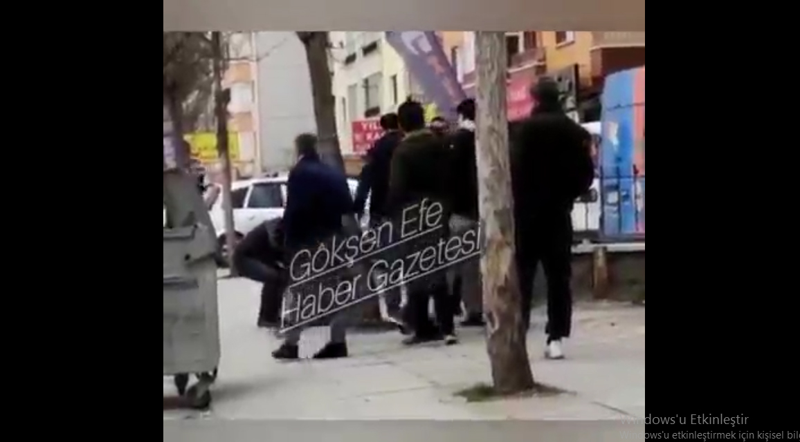 Ankara Sincan'da esnaftan MNG kargo müdürüne meydan dayağı kameraya yansıdı